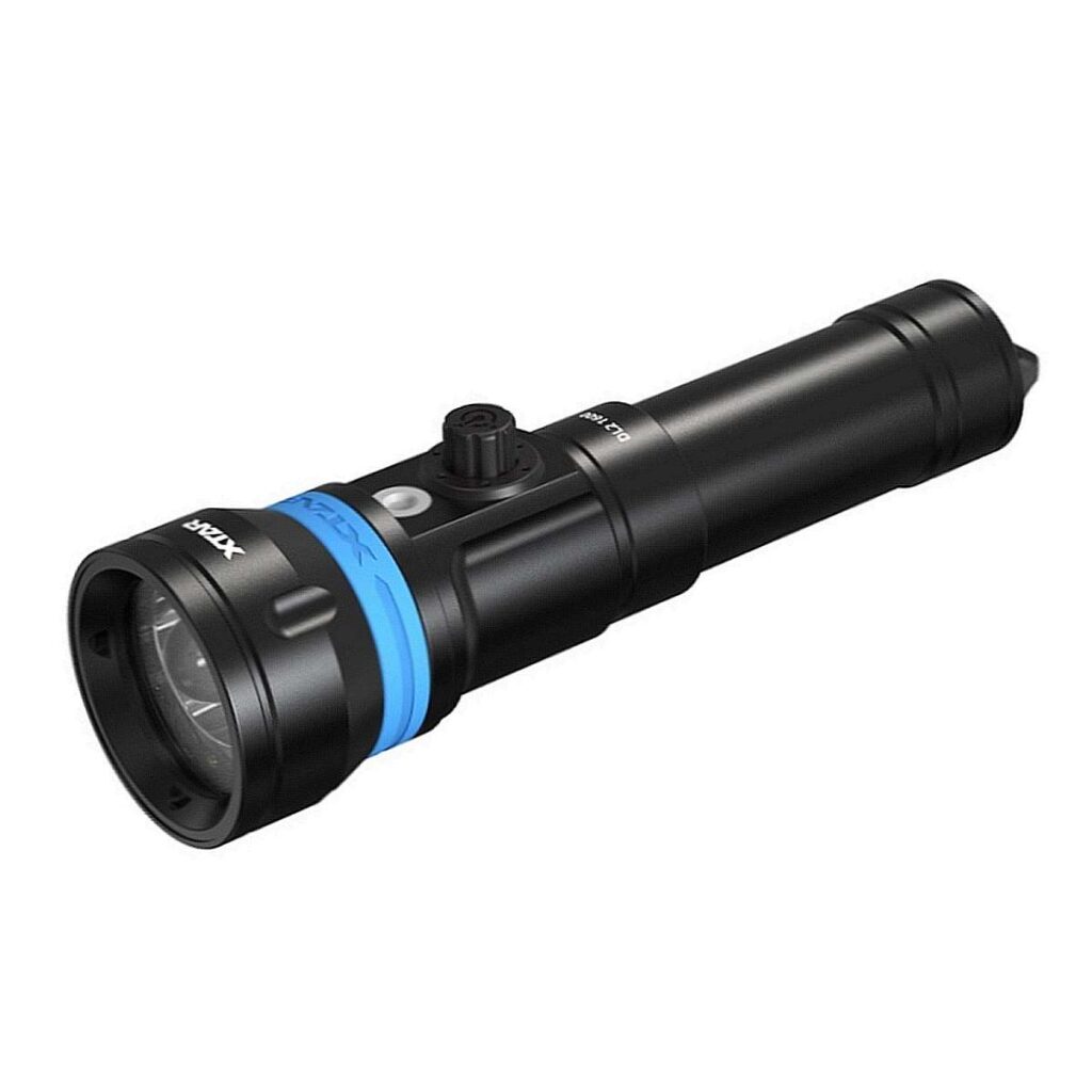 Xtar D26 2800 lanterna subacvatica si de uz general