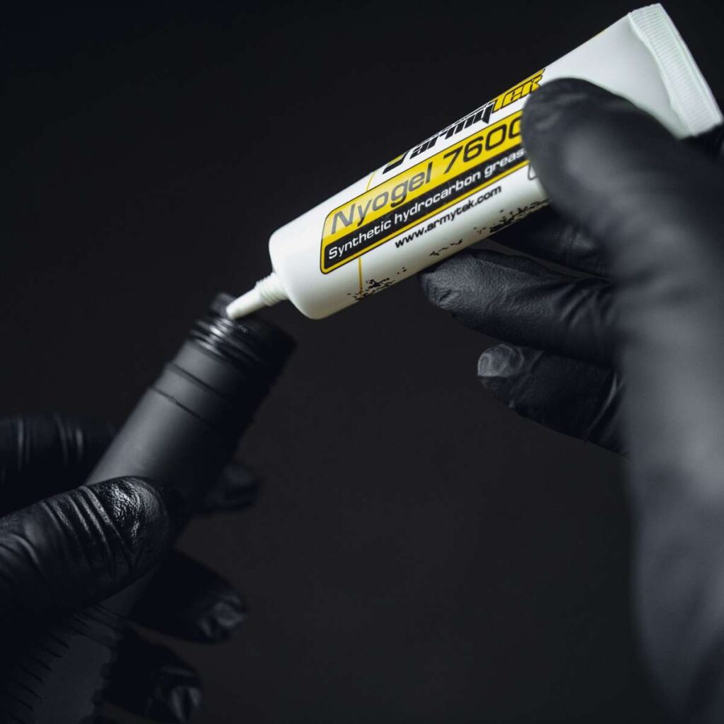 Armytek Nyogel 760G silicon pentru intretinere cu rol de protectie