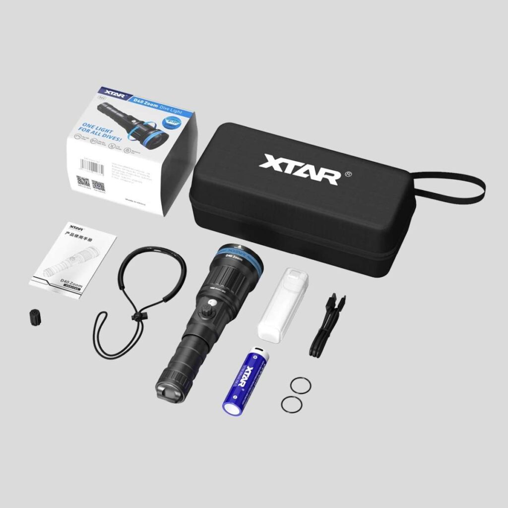 Xtar D40 Zoom lanterna subacvatica cu fascicul cu focalizare
