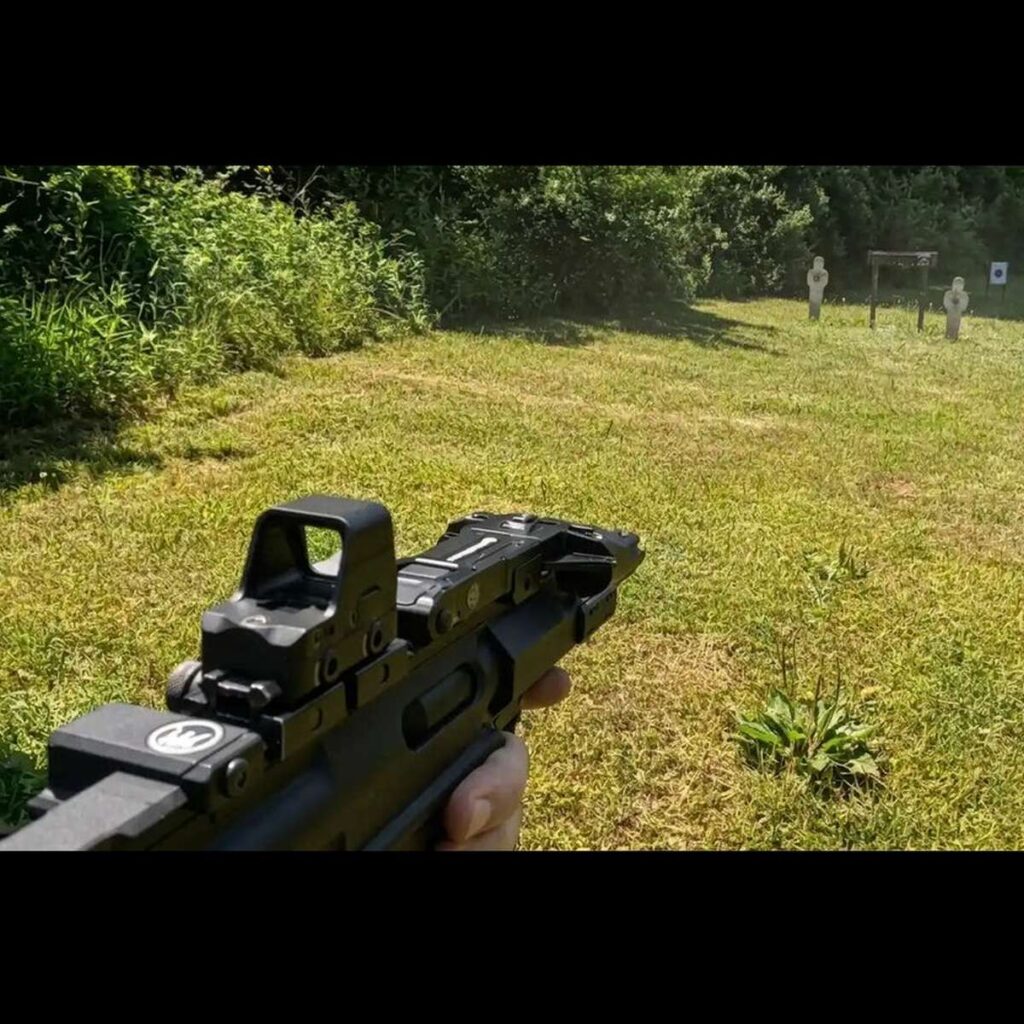 Brinyte XP22 MK3 lanterna militara cu laser cu prindere Picatinny
